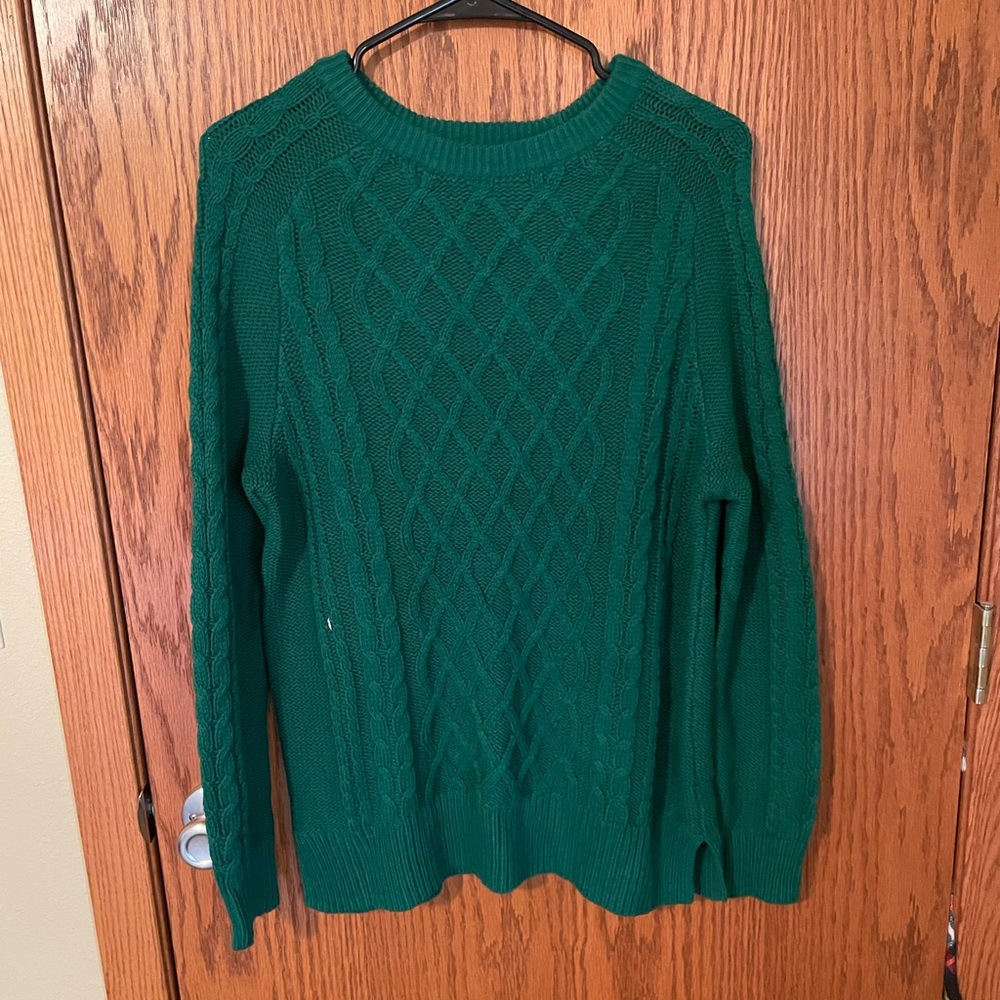 Old Navy cable knit sweater